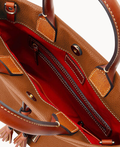 Pebble Grain Tassel Tote