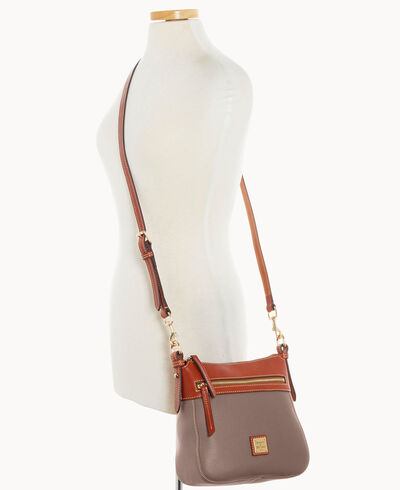 Pebble Grain Crossbody 25