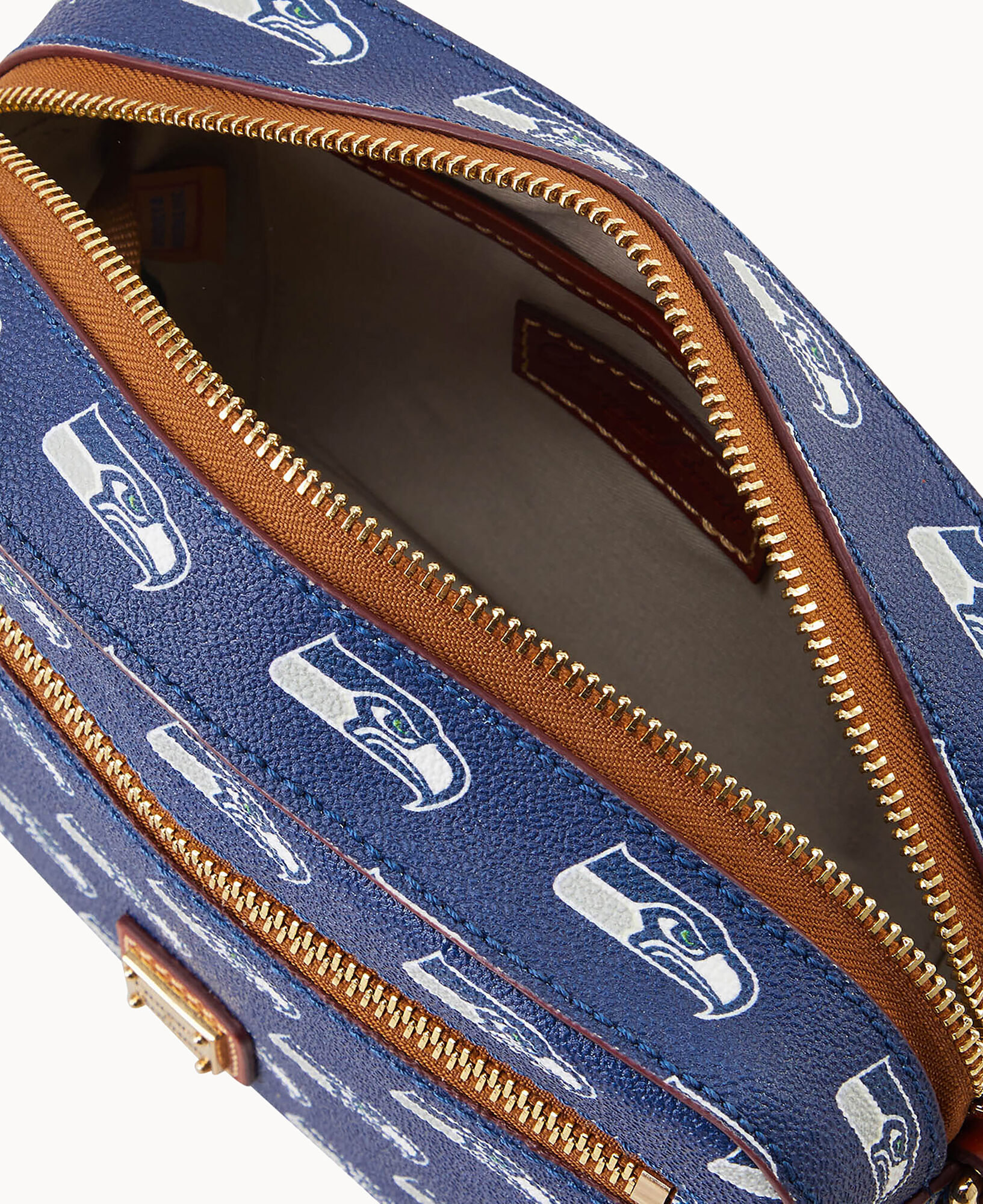 Dooney & on sale bourke seahawks purse