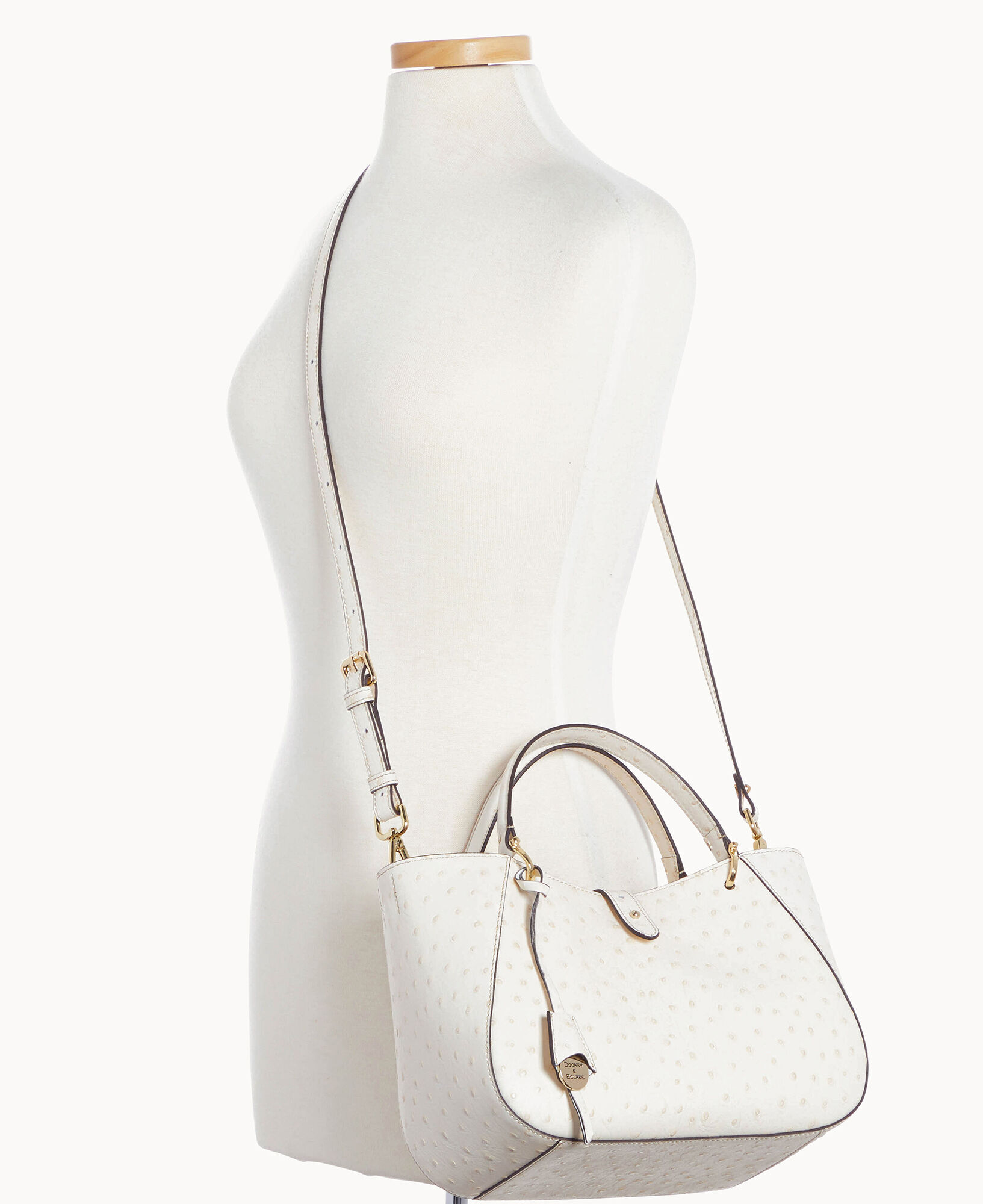 Dooney and 2025 bourke camilla bag