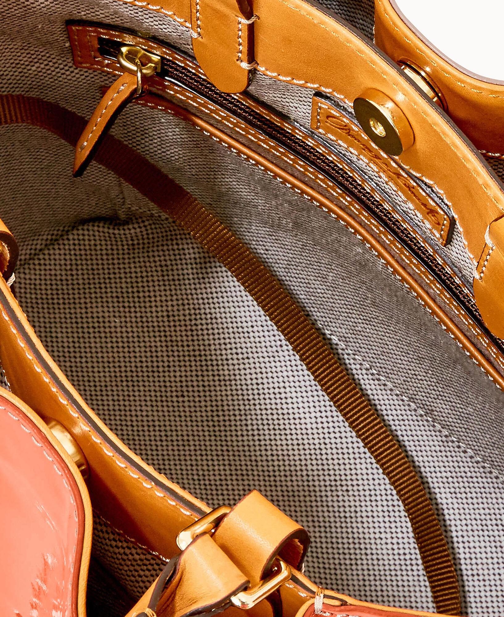 Dooney & bourke 2025 city small barlow