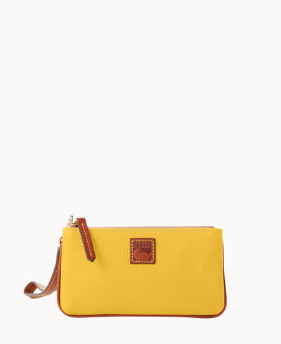Pebble Grain Medium Wristlet