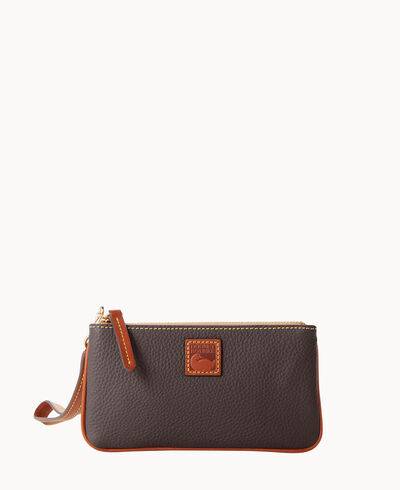 Pebble Grain Medium Wristlet