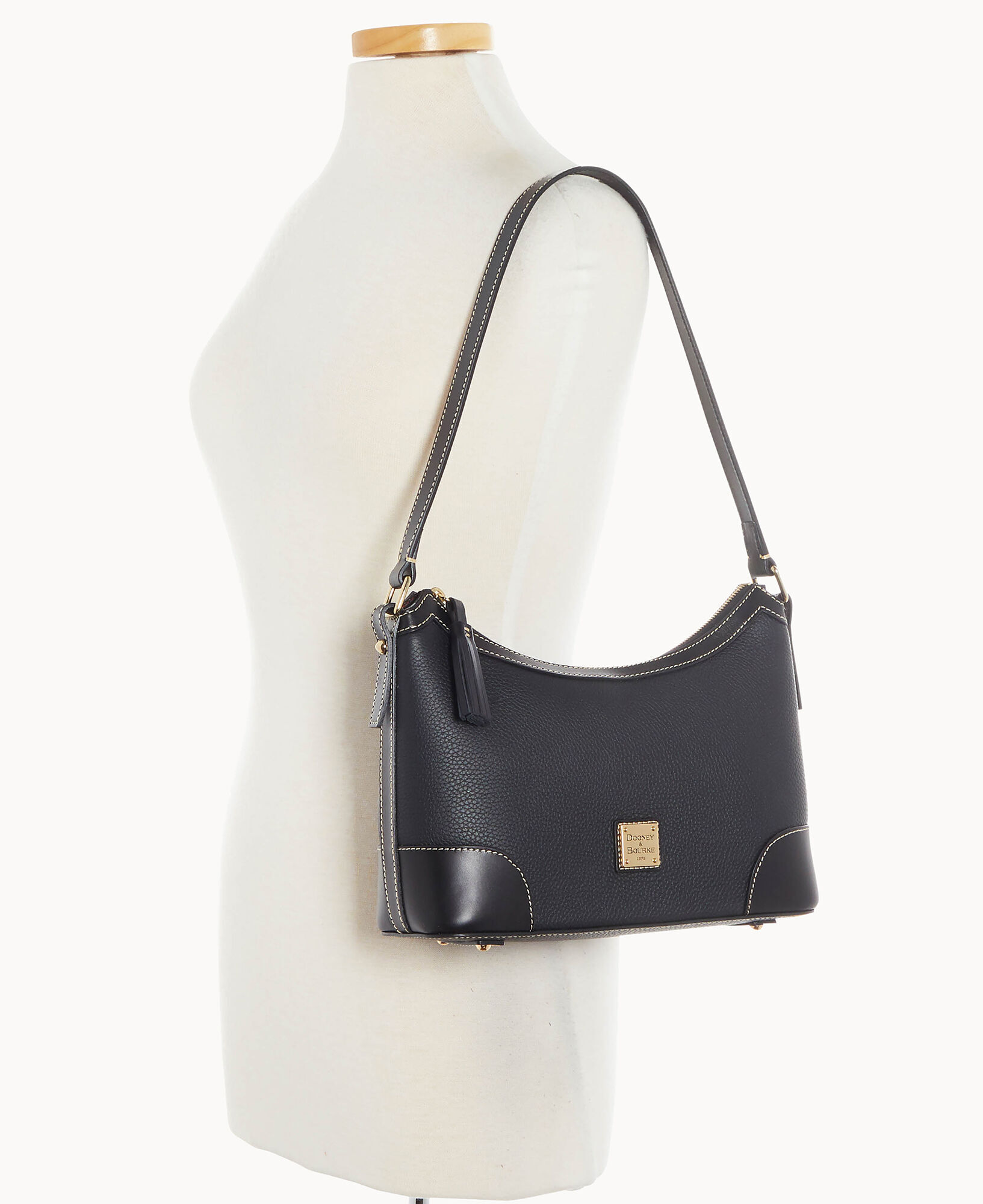 Dooney and bourke shoulder purse outlet