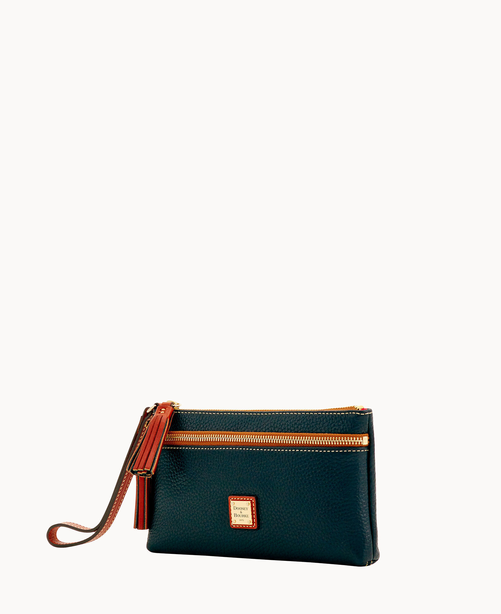 Dooney and bourke clearance pebble grain wristlet