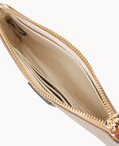 Pebble Grain Medium Wristlet