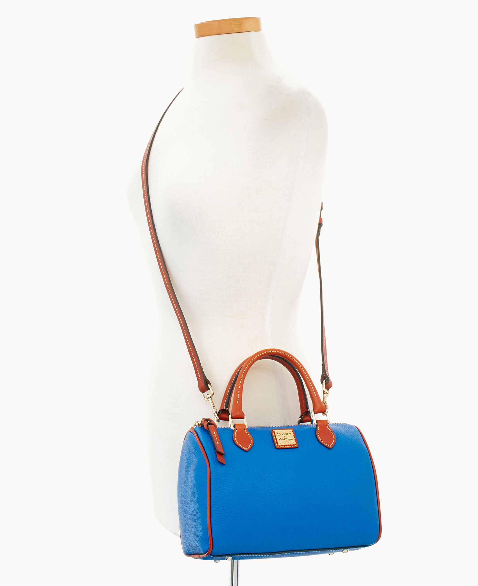 Dooney and bourke sale trudy satchel