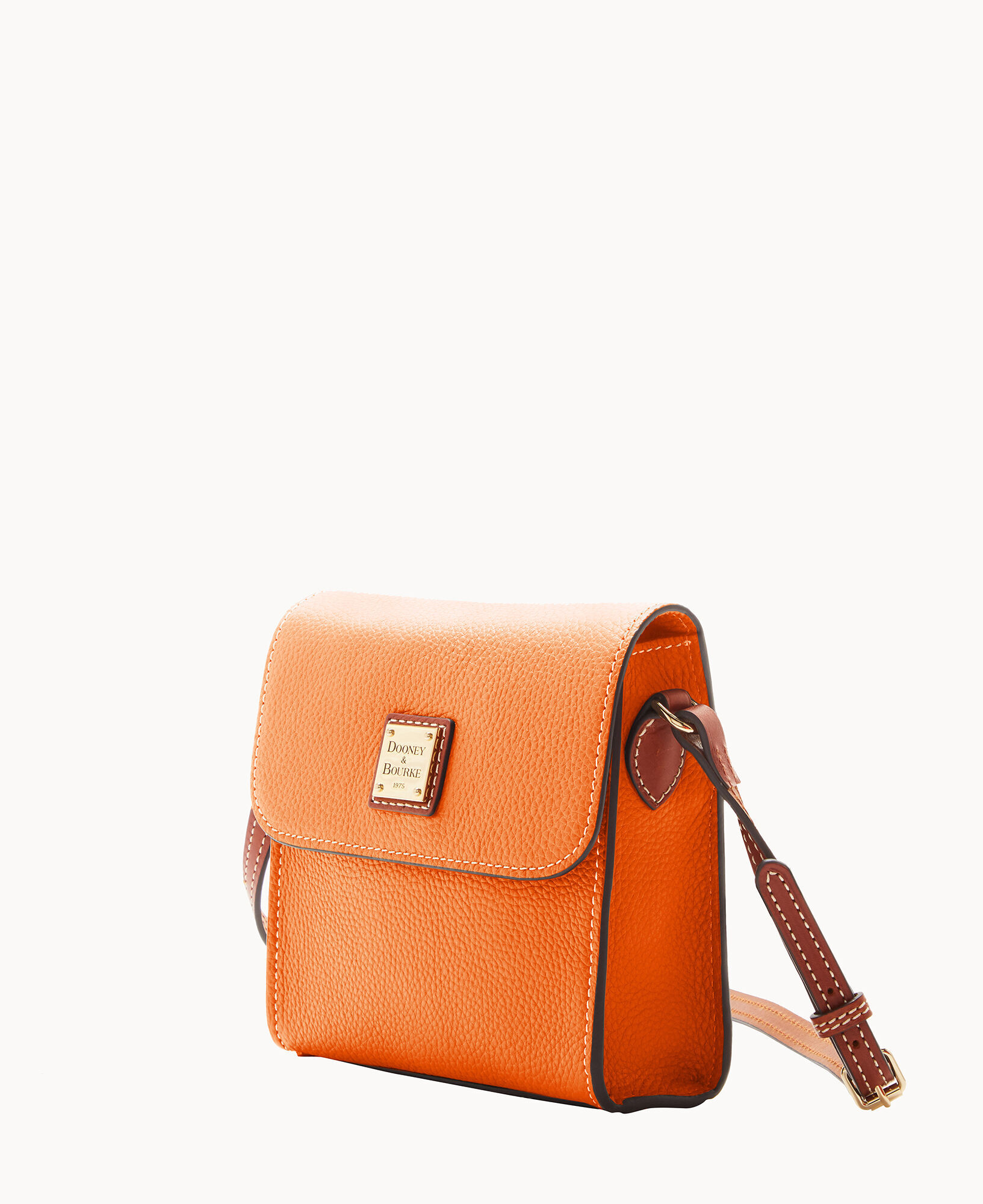 Dooney & bourke best sale pebble grain hunter crossbody