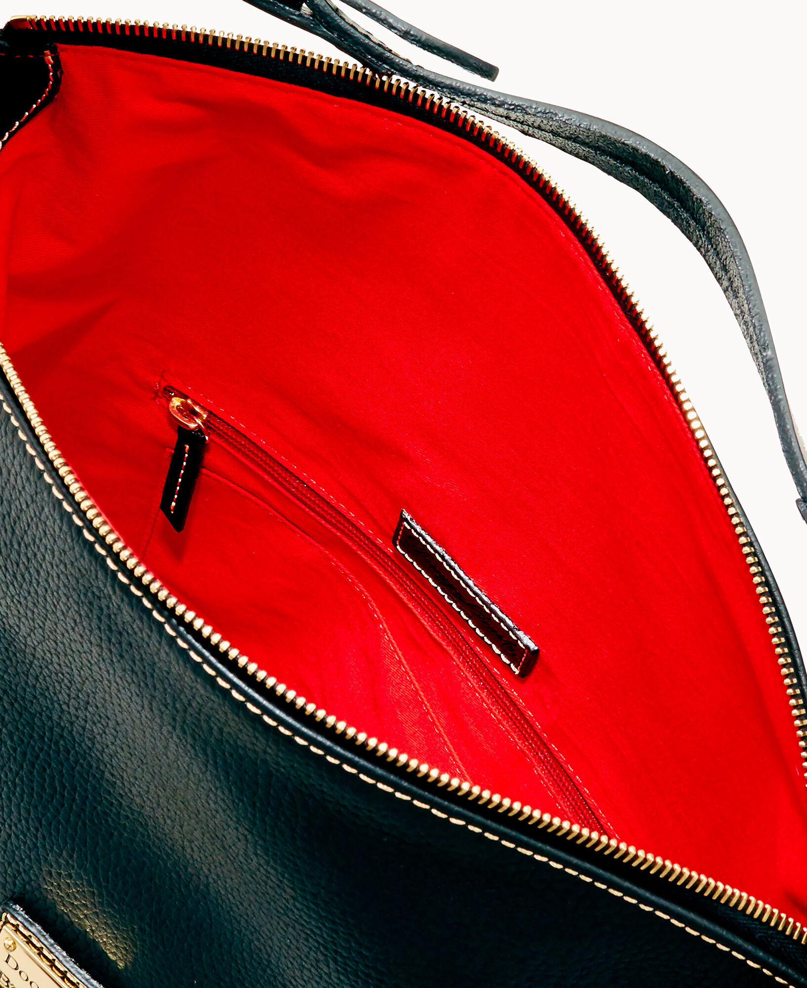 Pebble grain sales zipper pocket sac