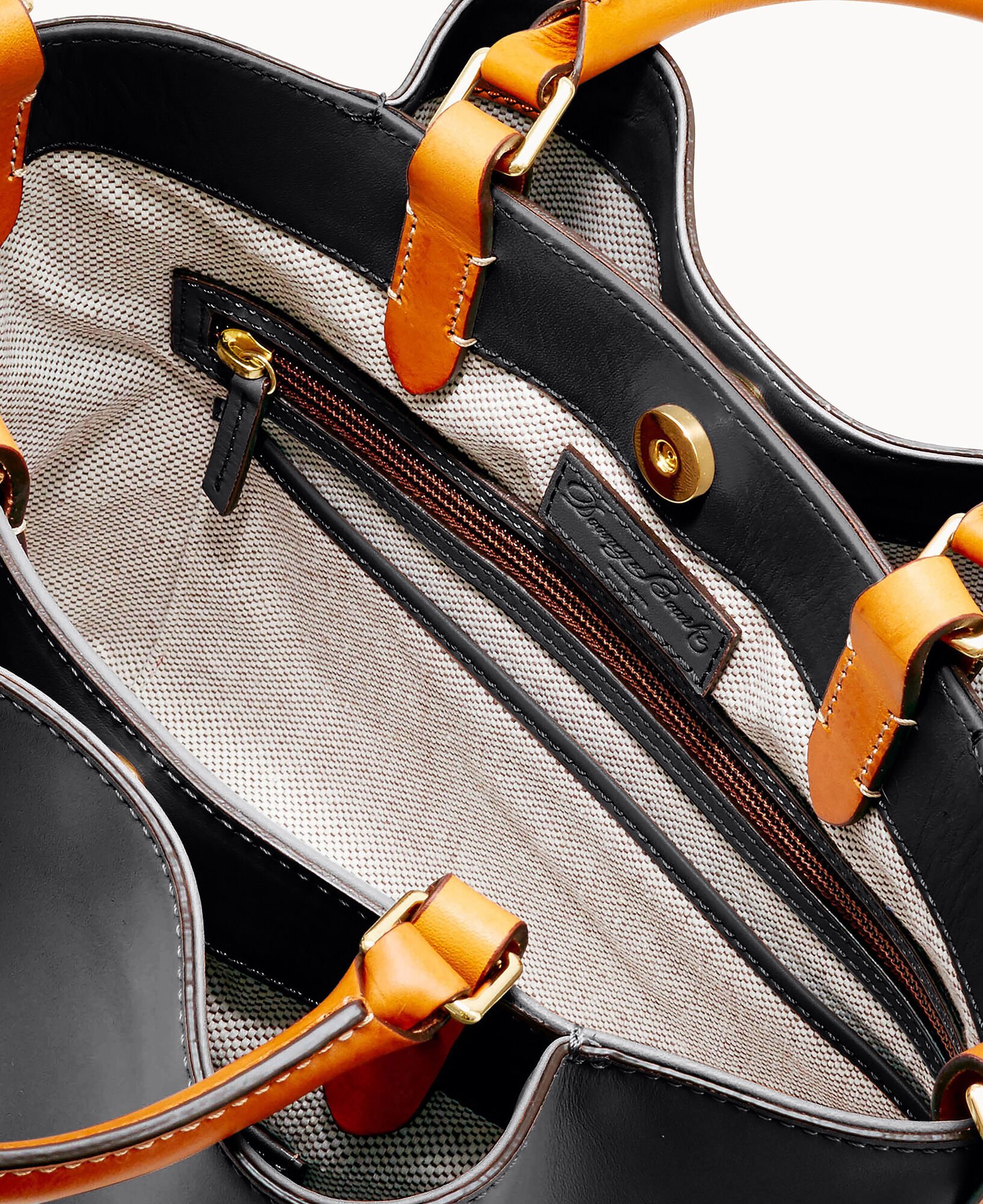 Dooney and bourke discount city small barlow