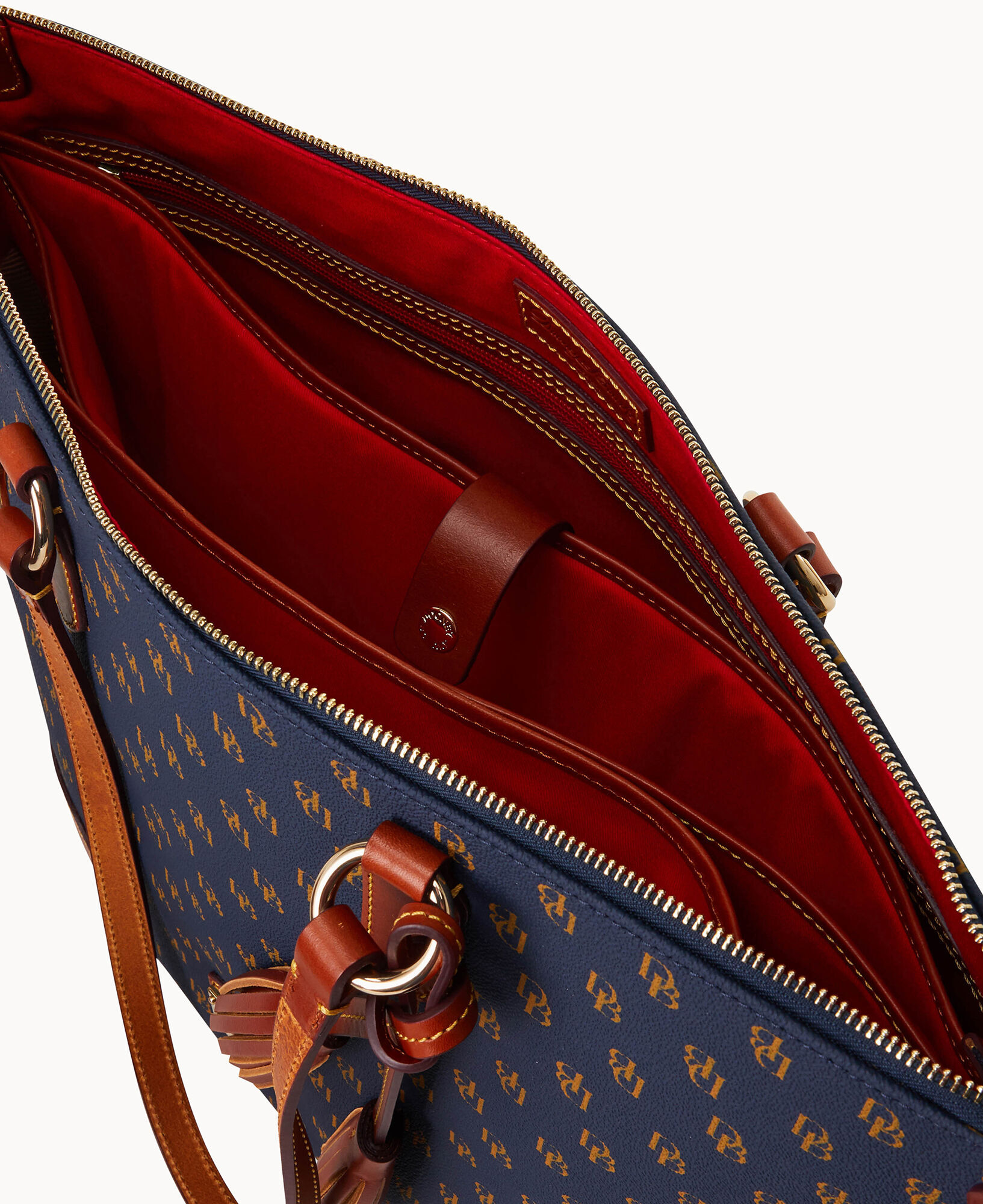 Dooney and bourke executive tote deals