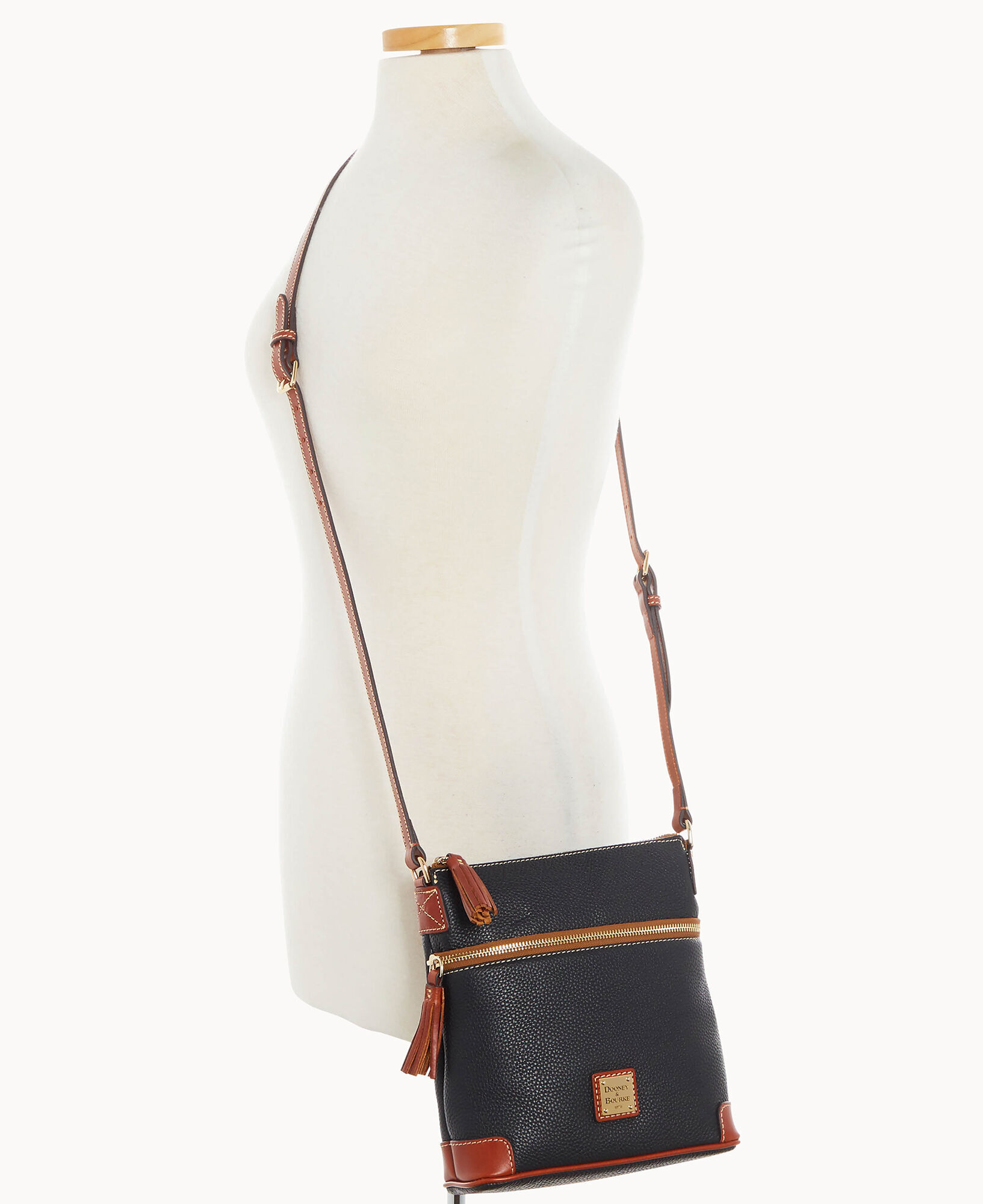 Pebble Grain Small Tassel Crossbody