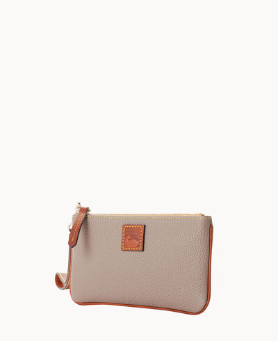 Pebble Grain Medium Wristlet