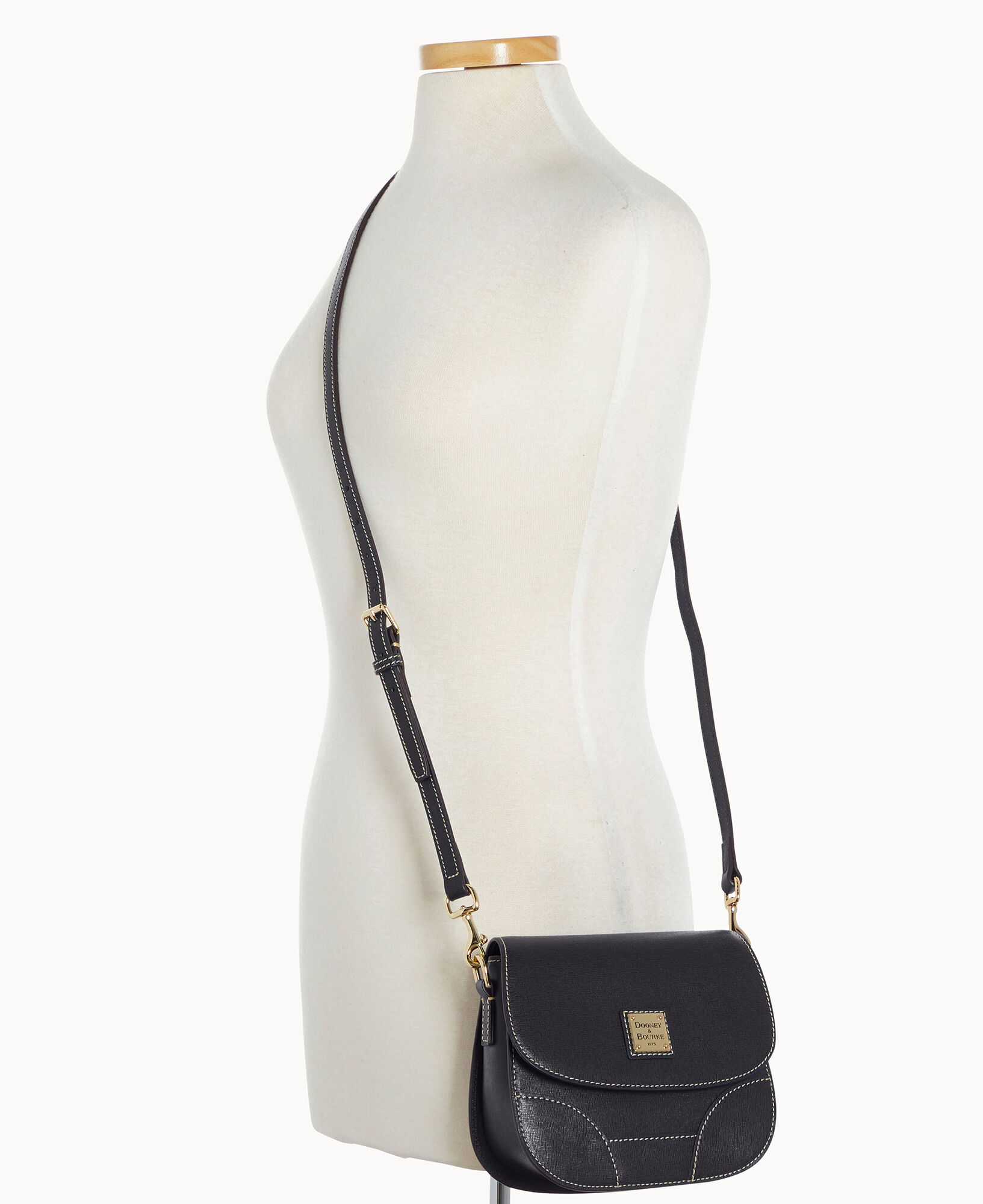 Dooney and bourke beacon saddle crossbody store