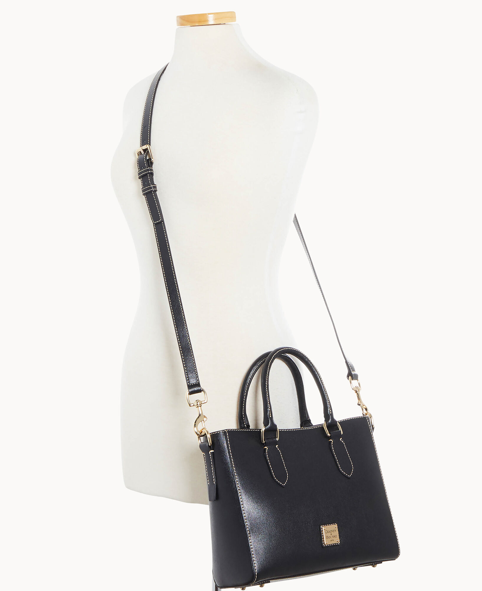 Dooney and bourke saffiano leather 2025 tote