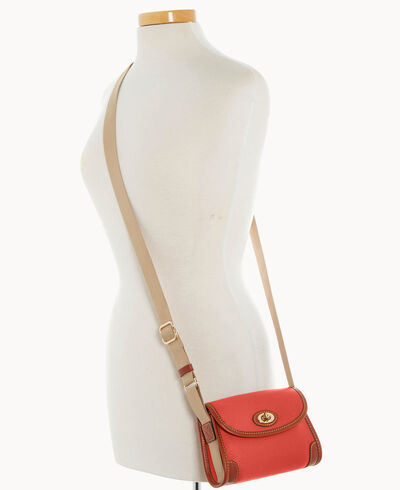 Pebble Grain 18 Crossbody