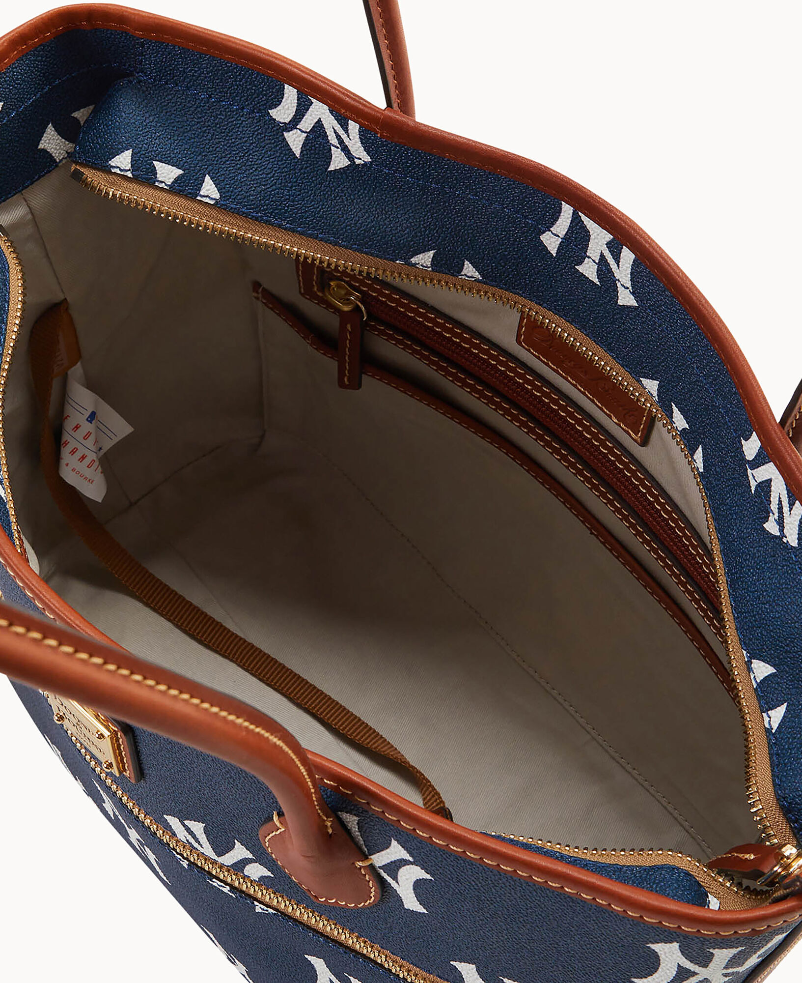 Dooney and best sale bourke yankees purse