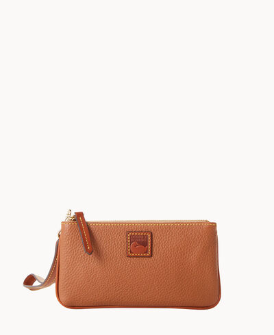 Pebble Grain Medium Wristlet