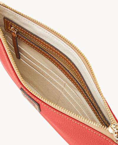 Pebble Grain Large Wristlet