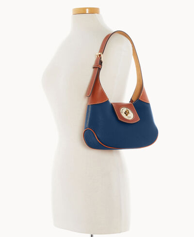 Pebble Turnlock Hobo 26