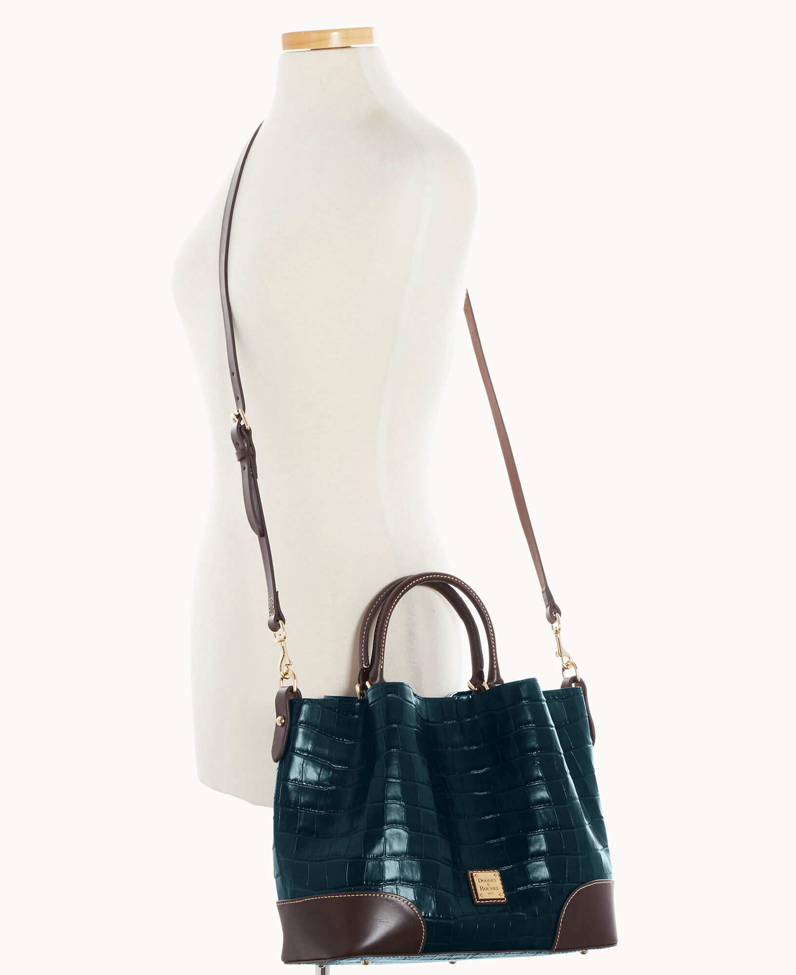 Dooney Bourke Oakdale Brenna