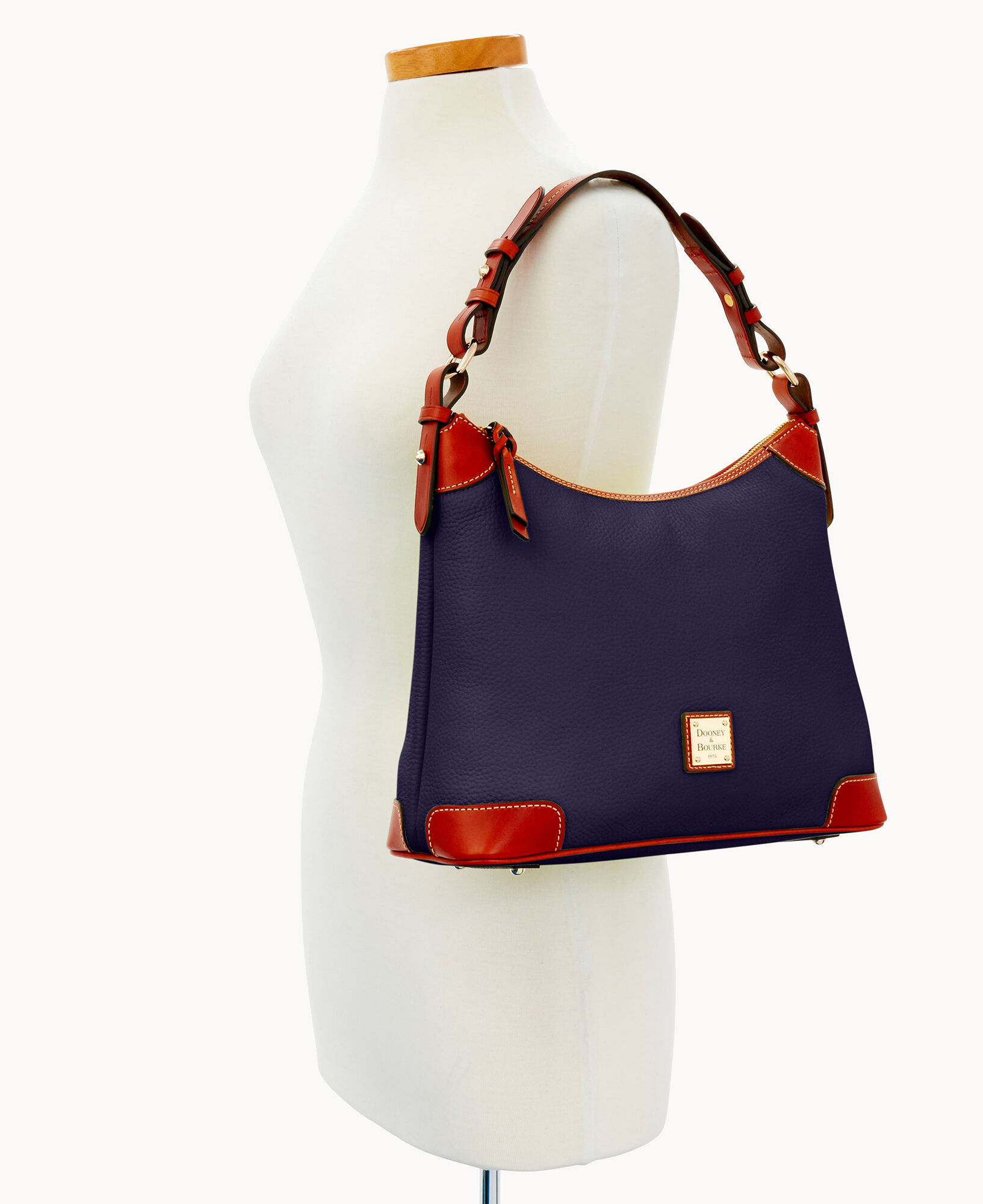 Dooney and bourke slouch bag outlet