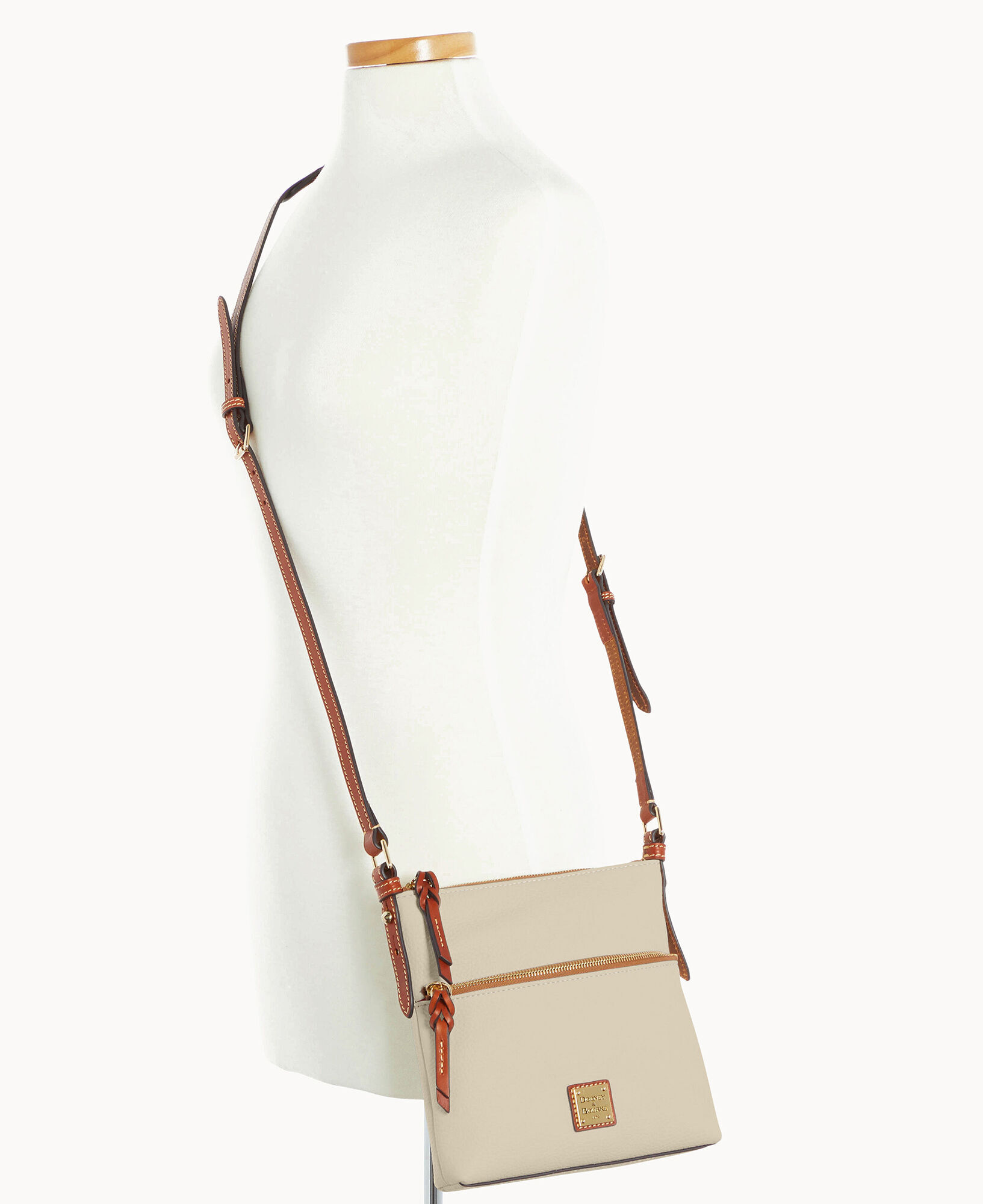 Pebble Grain Letter Carrier