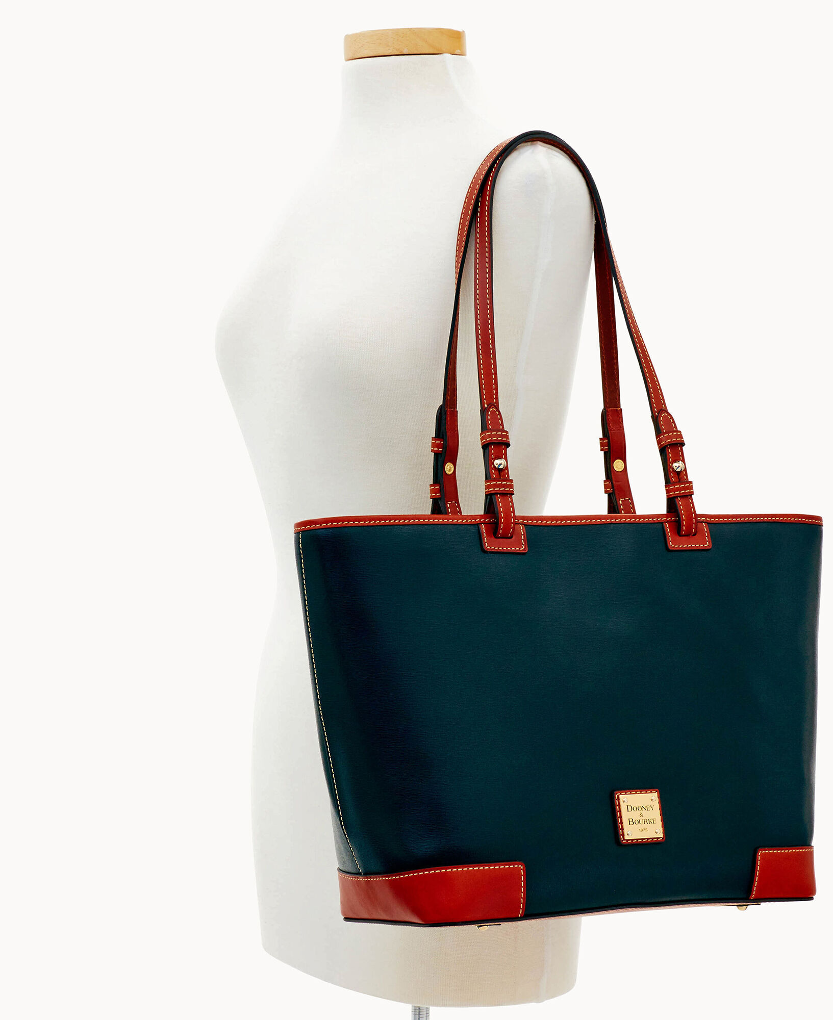Dooney Bourke Saffiano Leisure Shopper