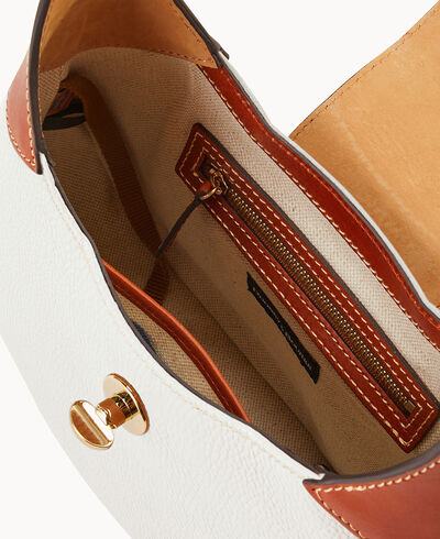 Pebble Turnlock Hobo 26