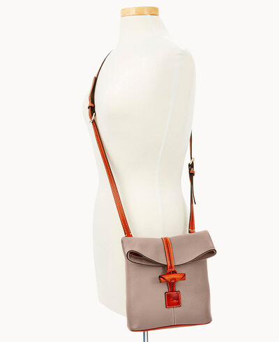 Pebble Grain Toggle Crossbody