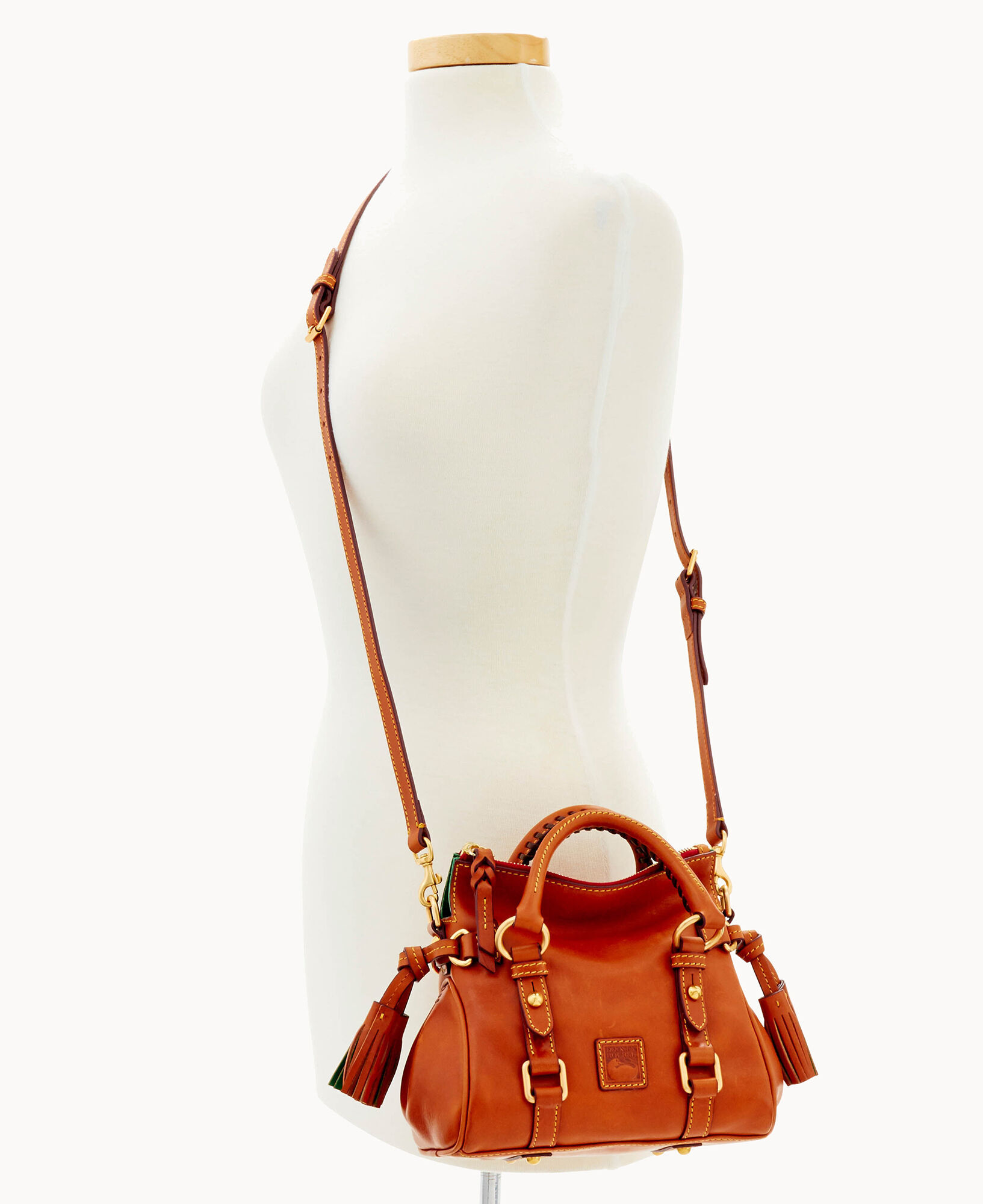 Dooney & bourke small satchel deals