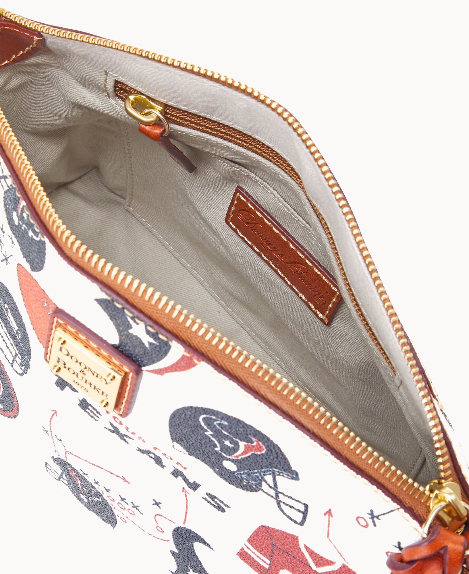 Dooney and sales bourke disney crossbody