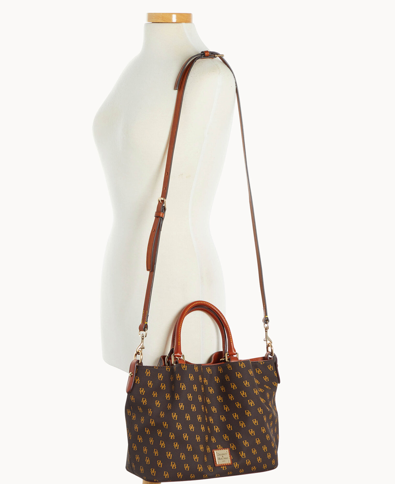Greta brenna sale dooney and bourke