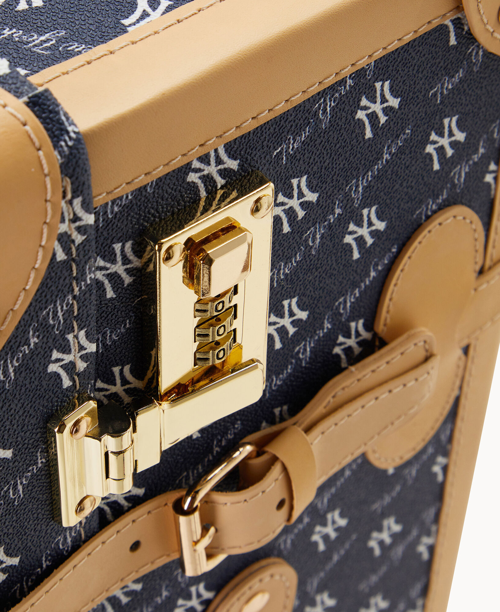 Dooney and bourke rolling luggage hotsell