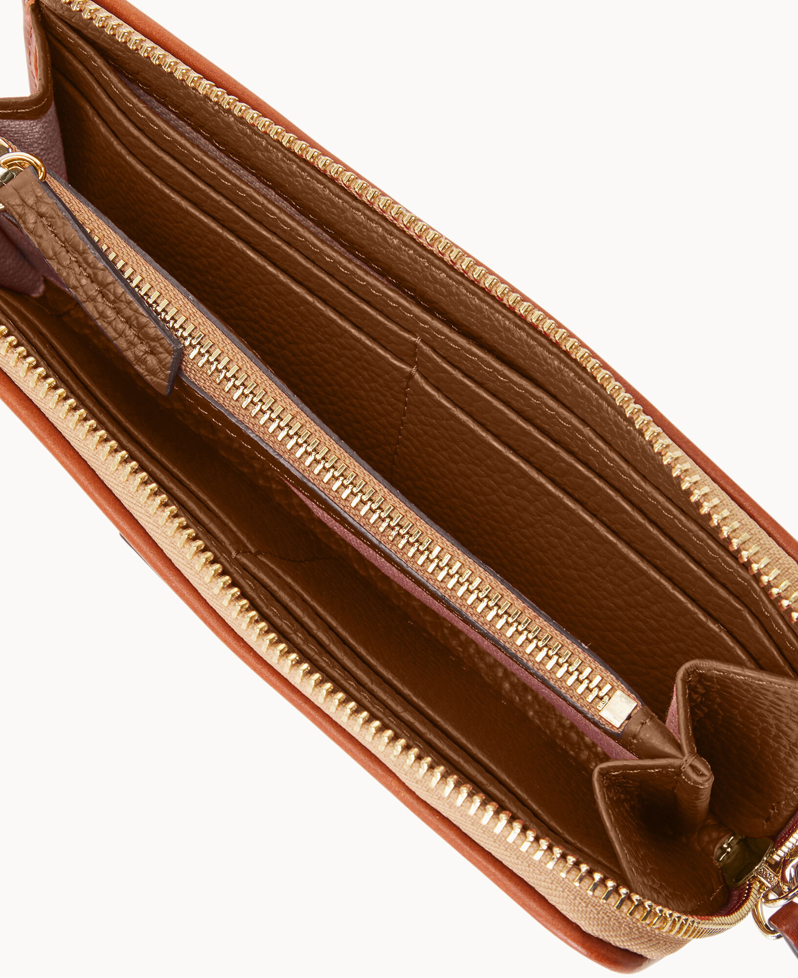 Dooney & bourke pebble grain zip clutch store
