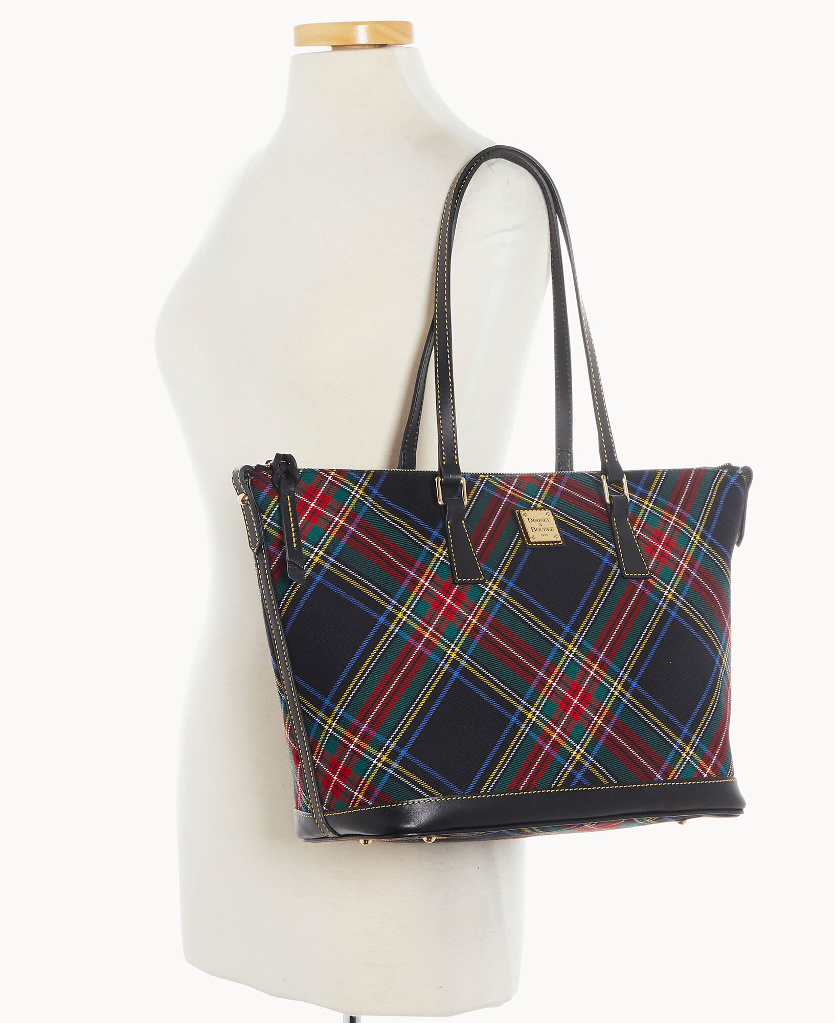 Dooney and bourke patterns discount