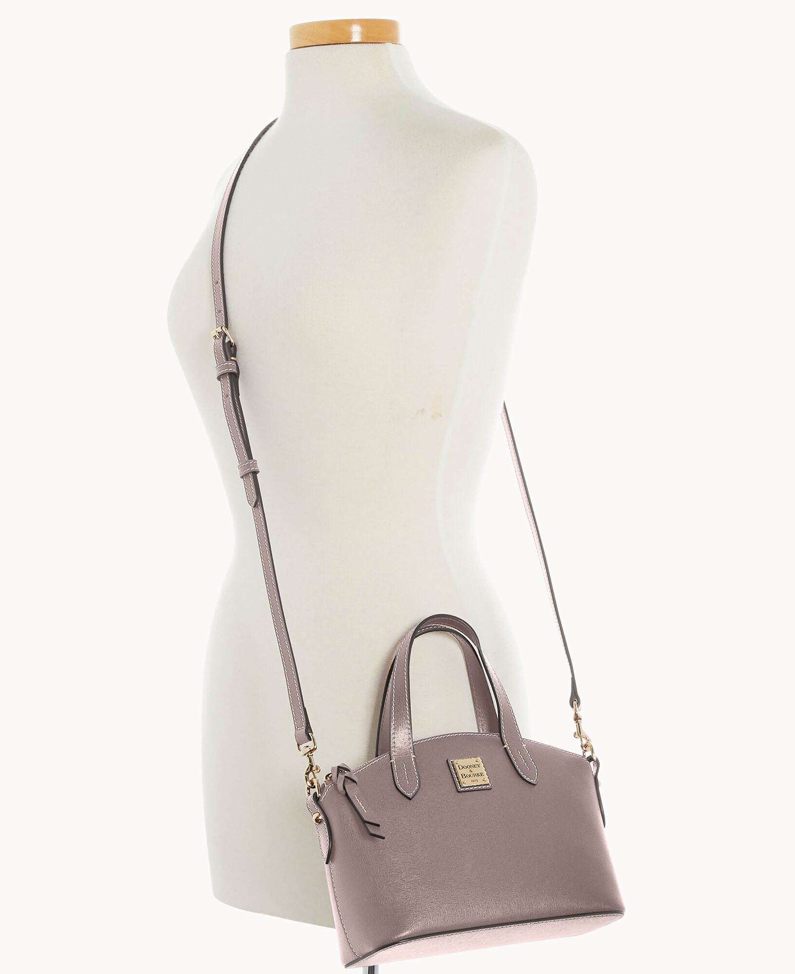 Dooney & clearance bourke ruby crossbody