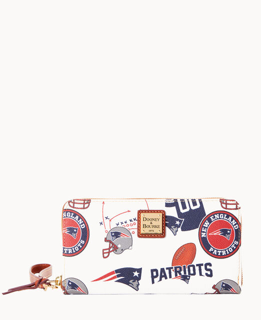 NFL Patriots Large Zip Around Wristlet