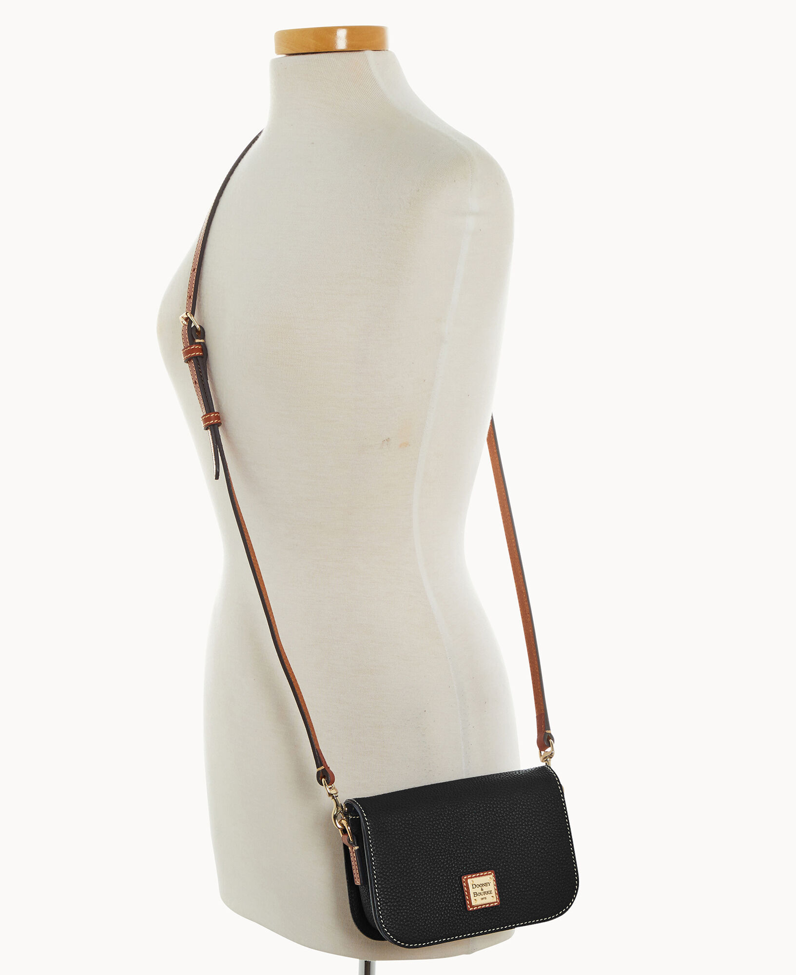 Dooney Bourke Pebble Grain Kitty Crossbody