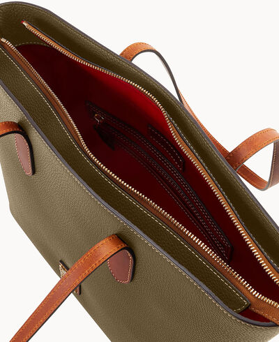 Pebble Grain Tote With Medium Wristlet
