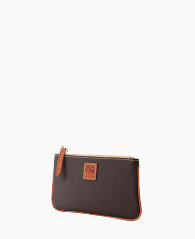 Pebble Grain Medium Wristlet