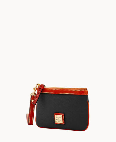 Pebble Grain Medium Wristlet