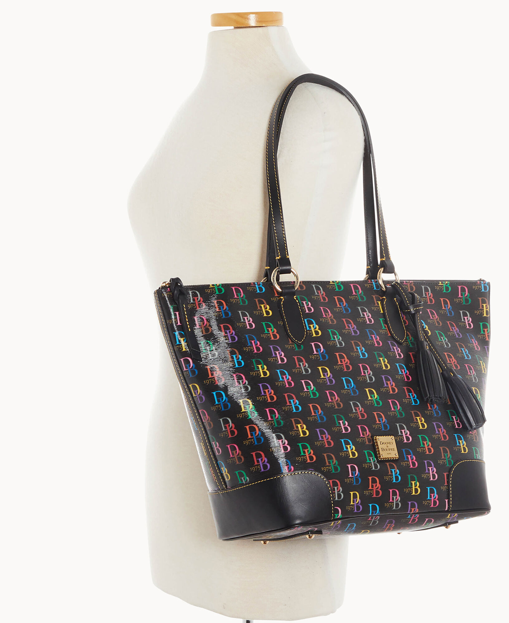 Dooney and bourke db75 discount