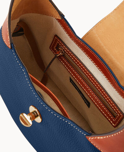 Pebble Turnlock Hobo 26