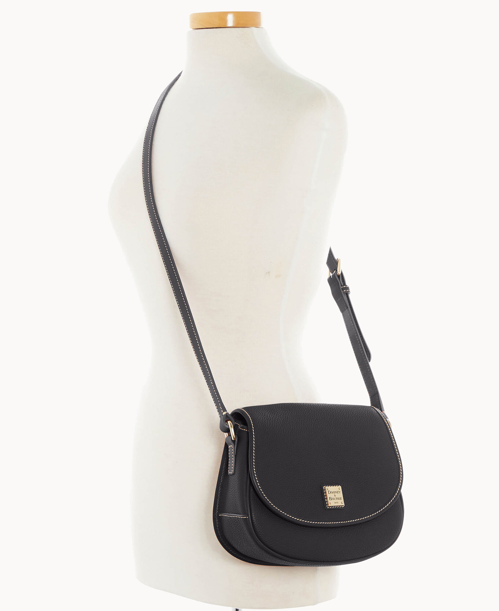 Dooney & best sale bourke saddle bag