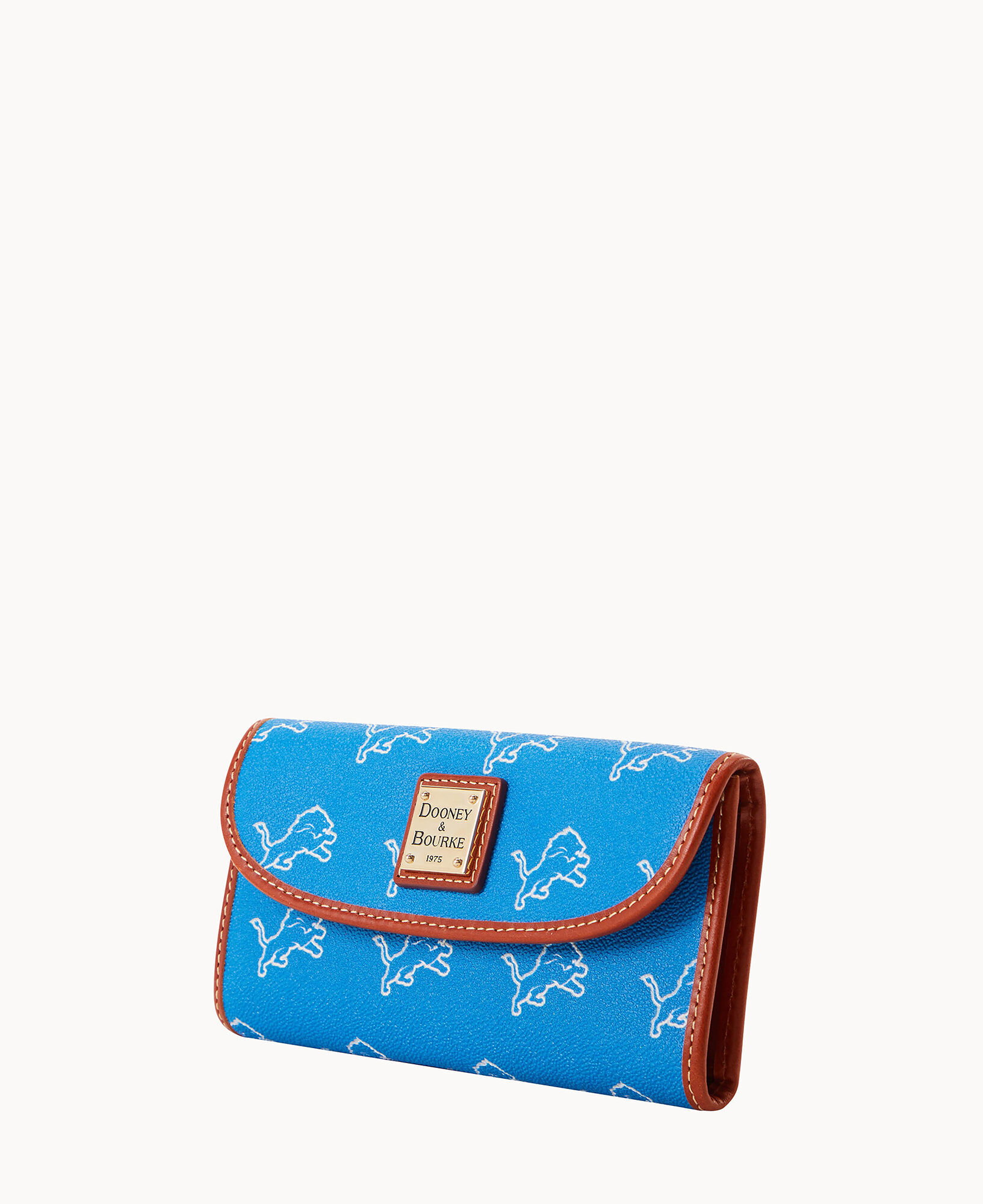 Dooney and bourke patriots clutch clearance